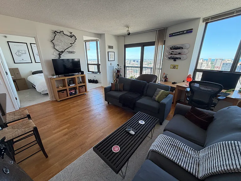 400 N Lasalle St #4212 — Photo 4