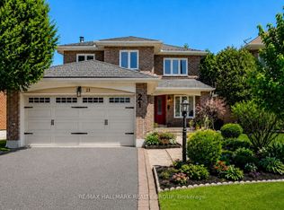21 Dalecroft Cres, Ottawa, ON K2G 5V9