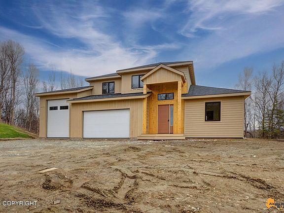 4th image of 2267 N Dalmore Cir