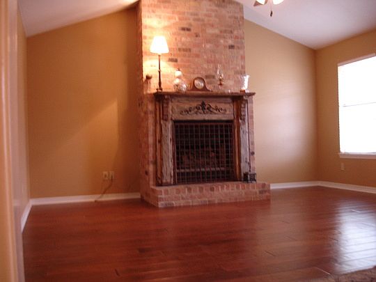 2nd image of 1205 Acapulco Ln