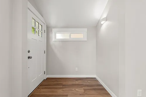 717 W Spofford Ave #102 Photo 1