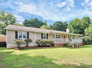 211 Howington Cir, Fort Mill, SC 29715