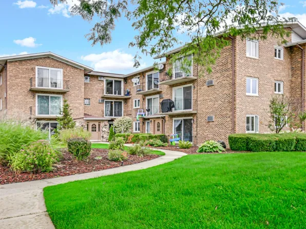 9040 W 140th St APT 2B, Orland Park, IL 60462
