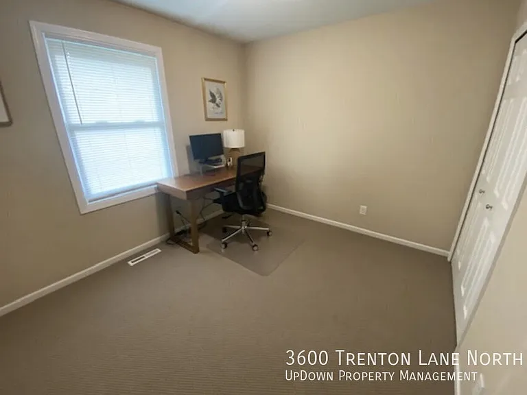 3600 Trenton Ln N — Photo 14