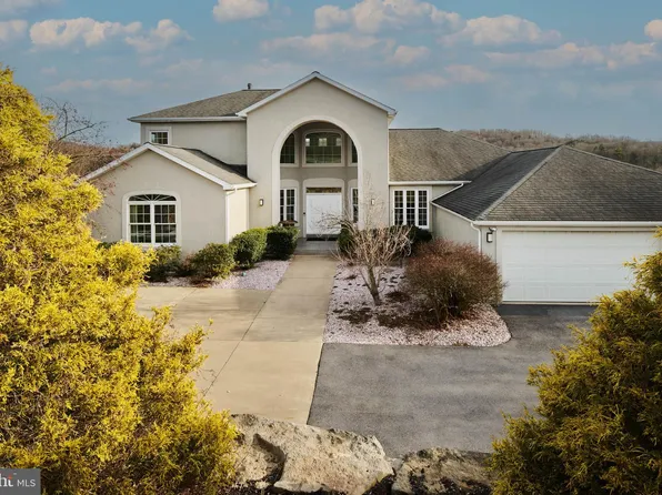 116 Colgate Ct, Port Matilda, PA 16870