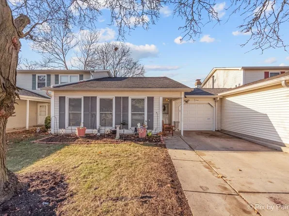 1942 Wildwood Cir, Glendale Heights, IL 60139