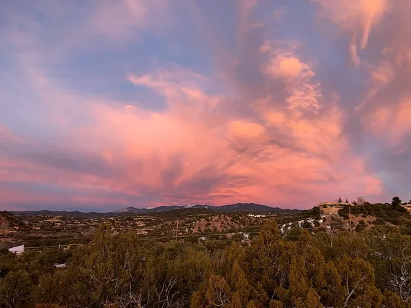 541 Calle Mirasol, Santa Fe, NM 87501