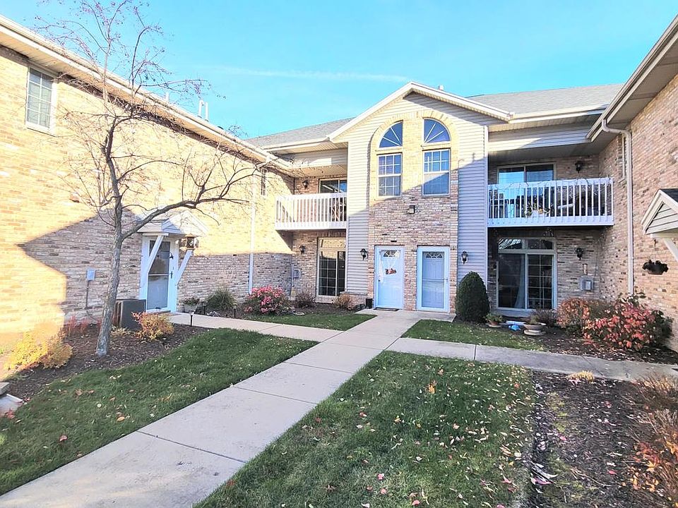 1st image of 435 West Aspen DRIVE #17