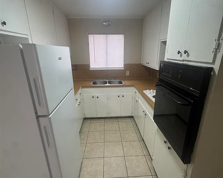 3726 Bowling Ln — Photo 17