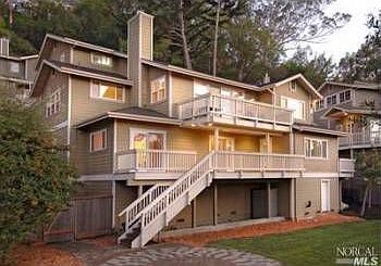 2nd image of 300 Villa Garden Dr
