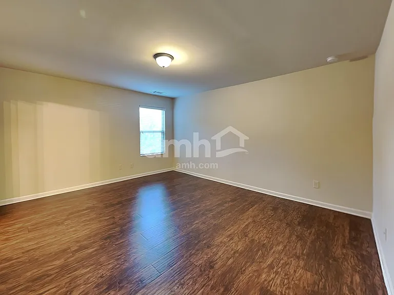 4055 Clay Ct SE — Photo 7
