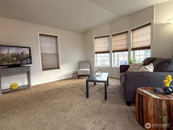 2nd image of 43010 SE North Bend Way #40