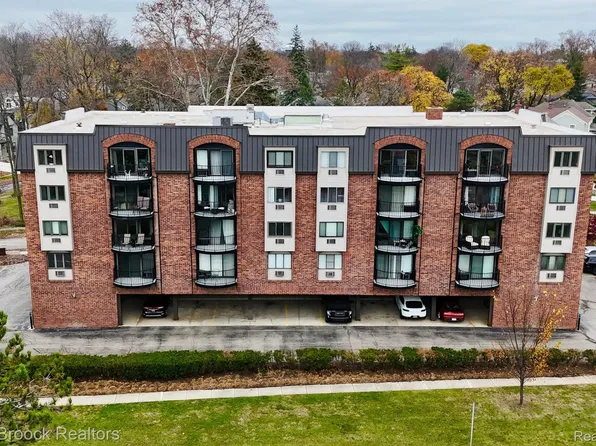 35300 Woodward Ave APT 306, Birmingham, MI 48009