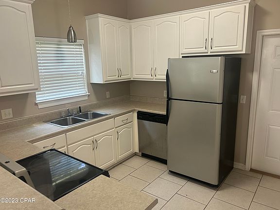 5th image of 5305 Nicholas Ln