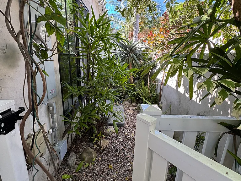222 Saint Joseph Ave — Photo 36