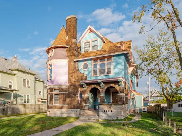 1228 3rd Ave SE #7, Cedar Rapids, IA 52403