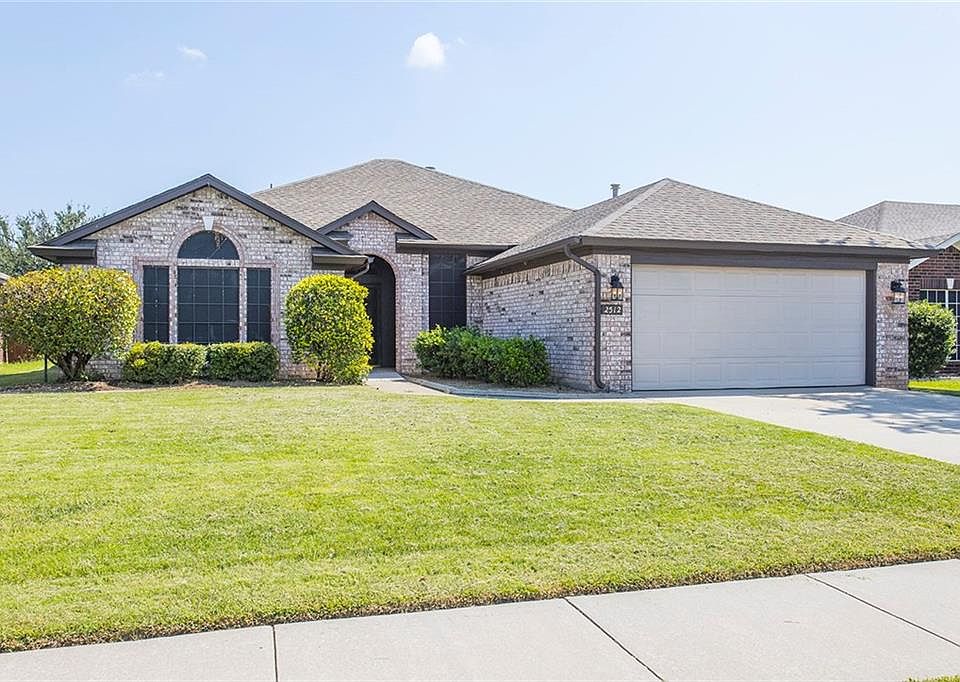 1st image of 2512 Port Rush Dr