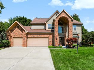 7704 Garrick St, Fishers, IN 46038