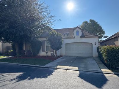 84 W Everglade Ave, Clovis, CA, 93619