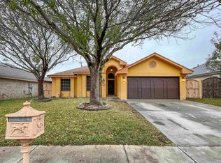 1508 Summit Dr, Laredo, TX 78045