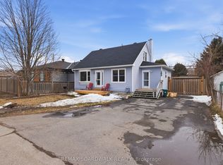 1250 Notting Hill Ave, Ottawa, ON K1V 6T7