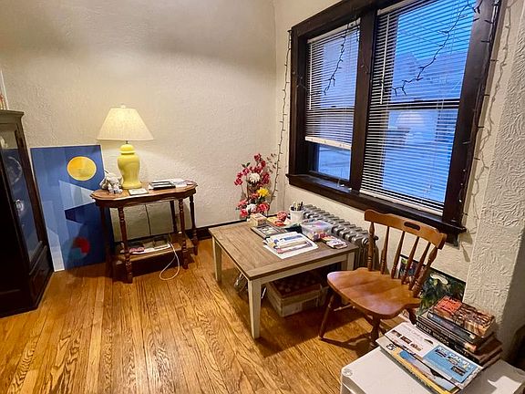 3rd image of 4468 N Oakland Ave APT 14