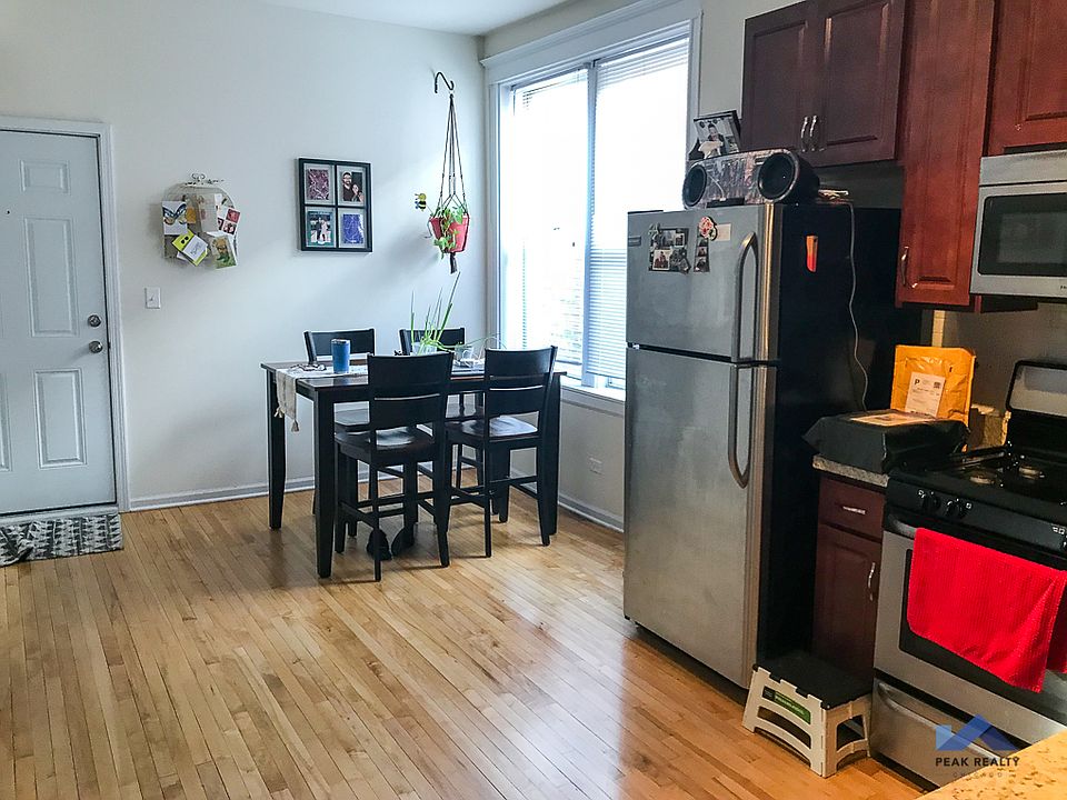 1st image of 847 N Rockwell St #1R