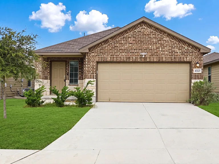 4323 Lake Ritter St — Photo 1