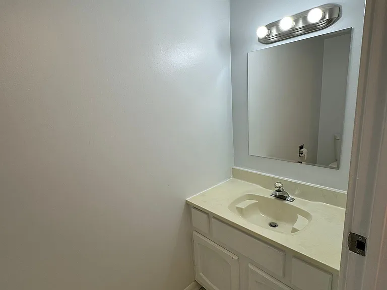 17 Crestview Ln #5 — Photo 11