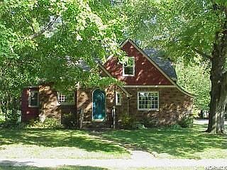 2nd image of 341 Crestwood Ave