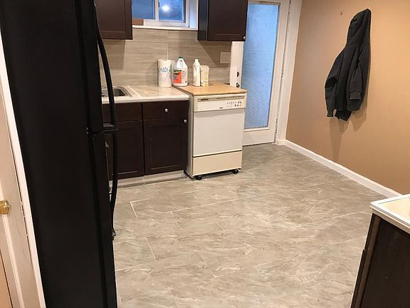2nd image of 62 Webster St