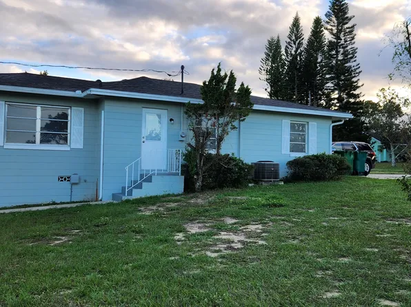 901 Edmund Ave, Dundee, FL 33838