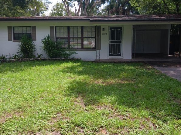 2123 Corot Ct