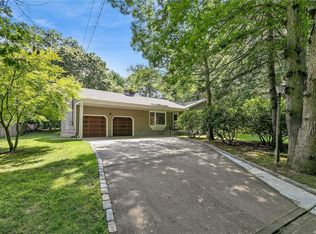 12 Greenway, East Hampton, NY 11937