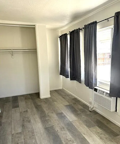 405 Jade Dr — Photo 7
