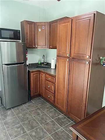7503 Saint Charles Ave #C — Photo 4