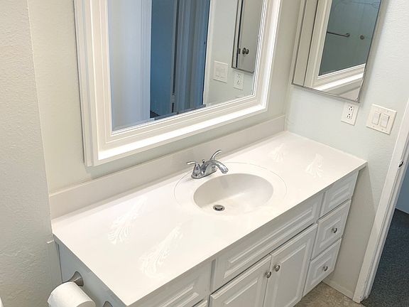 5th image of 1530 38th St APT 3