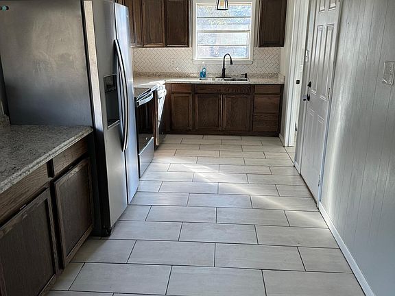2nd image of 14042 County Road 434 #0