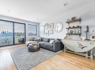30-80 21st St #4D, Astoria, NY 11102