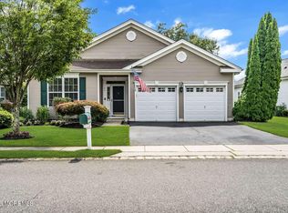 25 Grayhawk Ln, Little Egg Harbor, NJ 08087