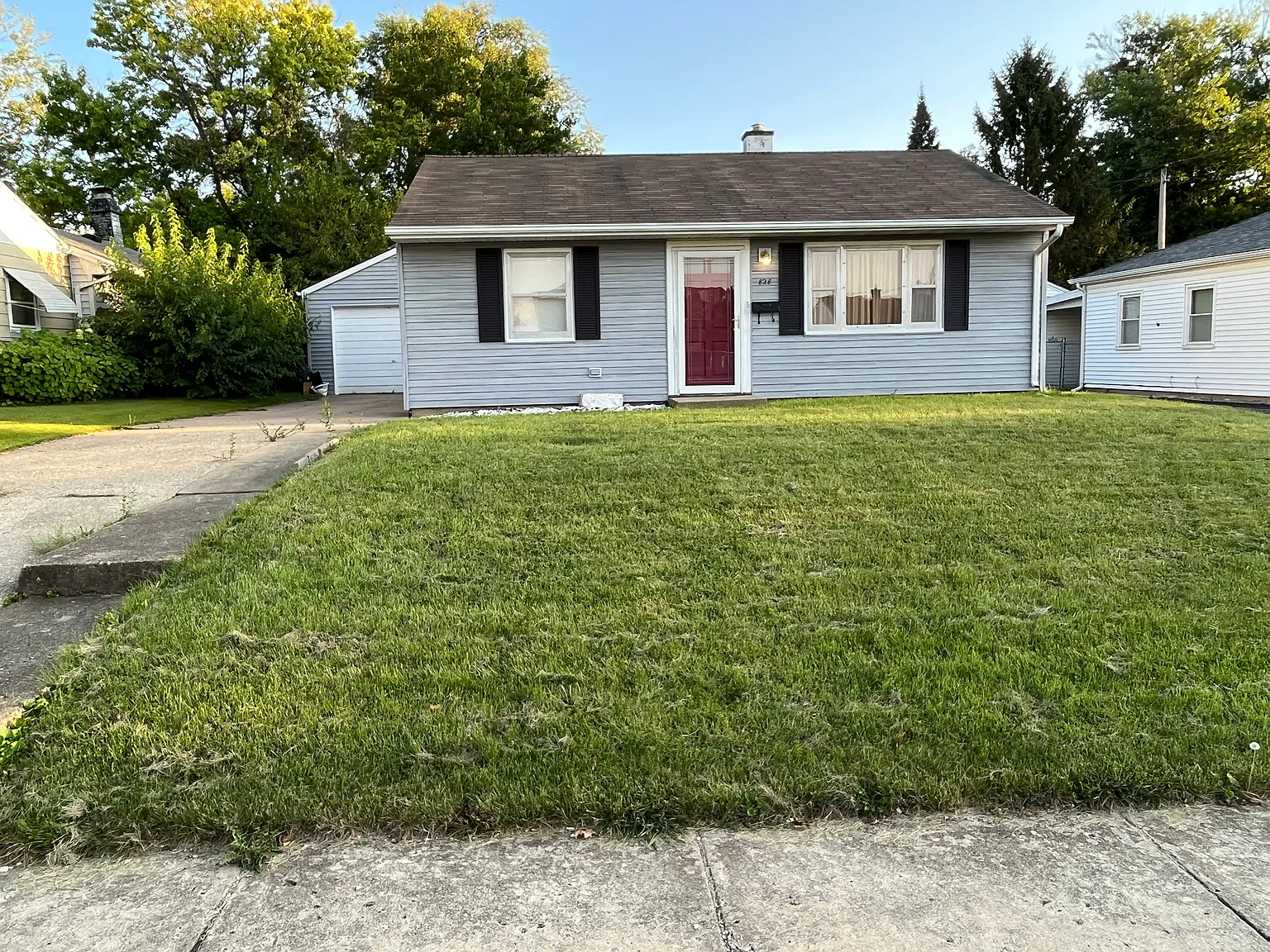 2 bed, 720 sqft, $1,200 — Photo 1