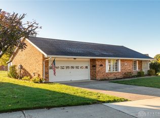 6936 Willow Tree Ln, Dayton, OH 45424