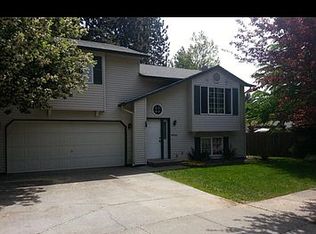 6056 N Galewood Dr, Coeur D Alene, ID 83815