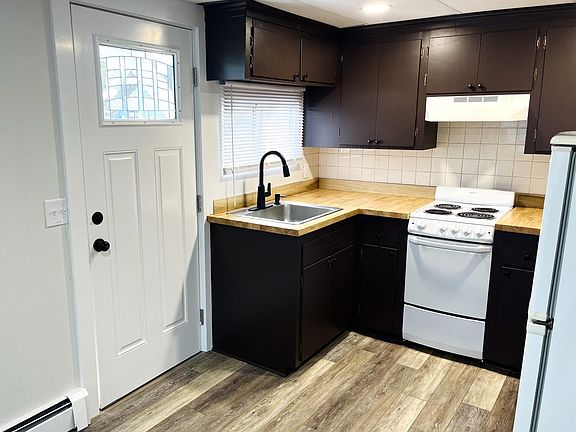 5th image of 6 Acorn St #B