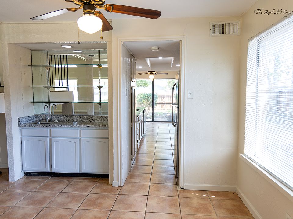 1st image of 3101 Raintree Dr