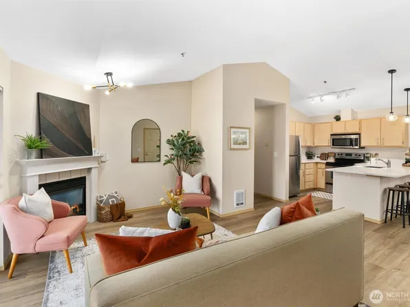 10709 Valley View Rd #A302, Bothell, WA 98011