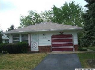 65 Guadeloupe Dr, Toms River, NJ 08757