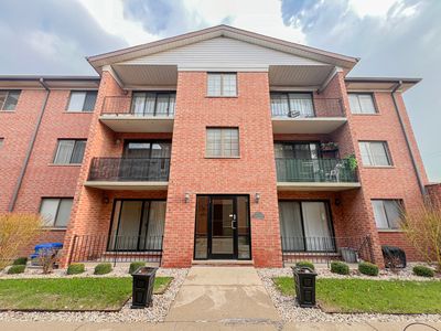 8422 W Catalpa Ave Unit 202, Chicago, IL, 60656