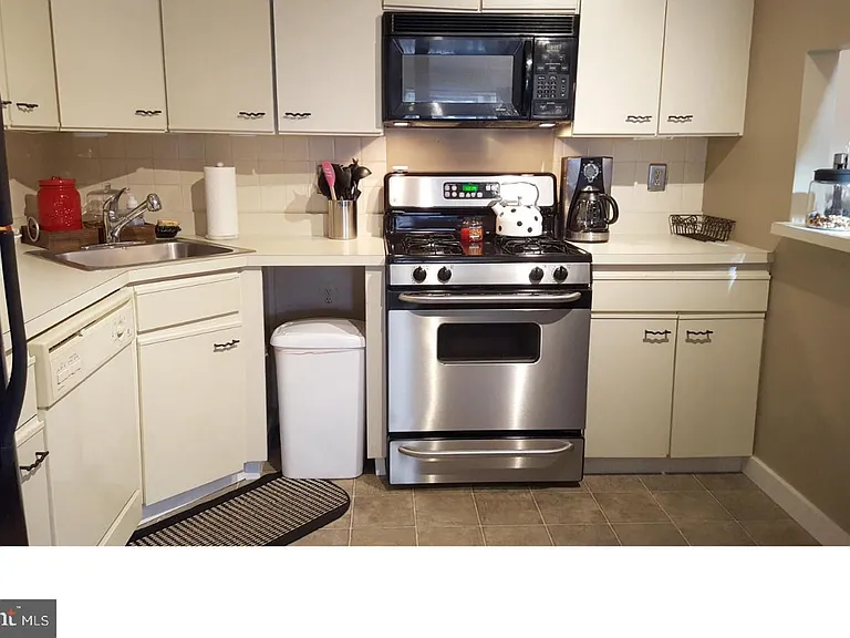 48 Rickard Ct — Photo 5