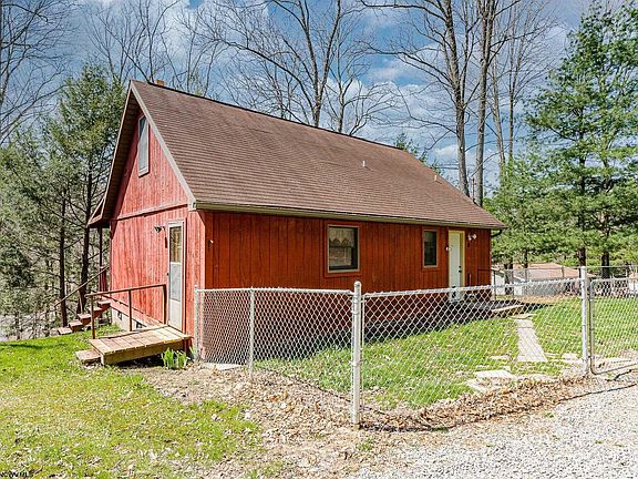 2nd image of 1565 Tyrone Rd